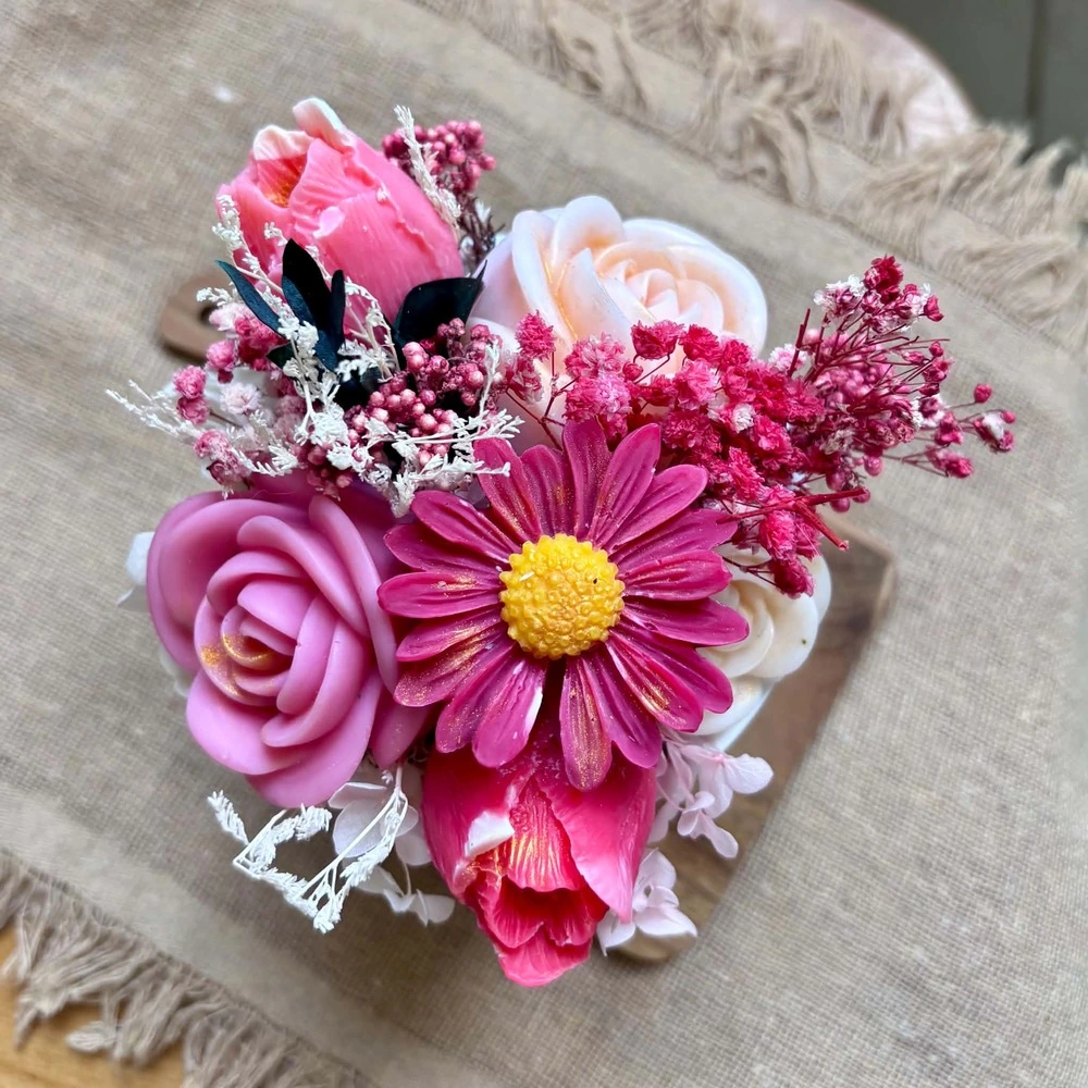 Bouquet-de-fondants-parfumés-fleuris-l'atelier-de-cha