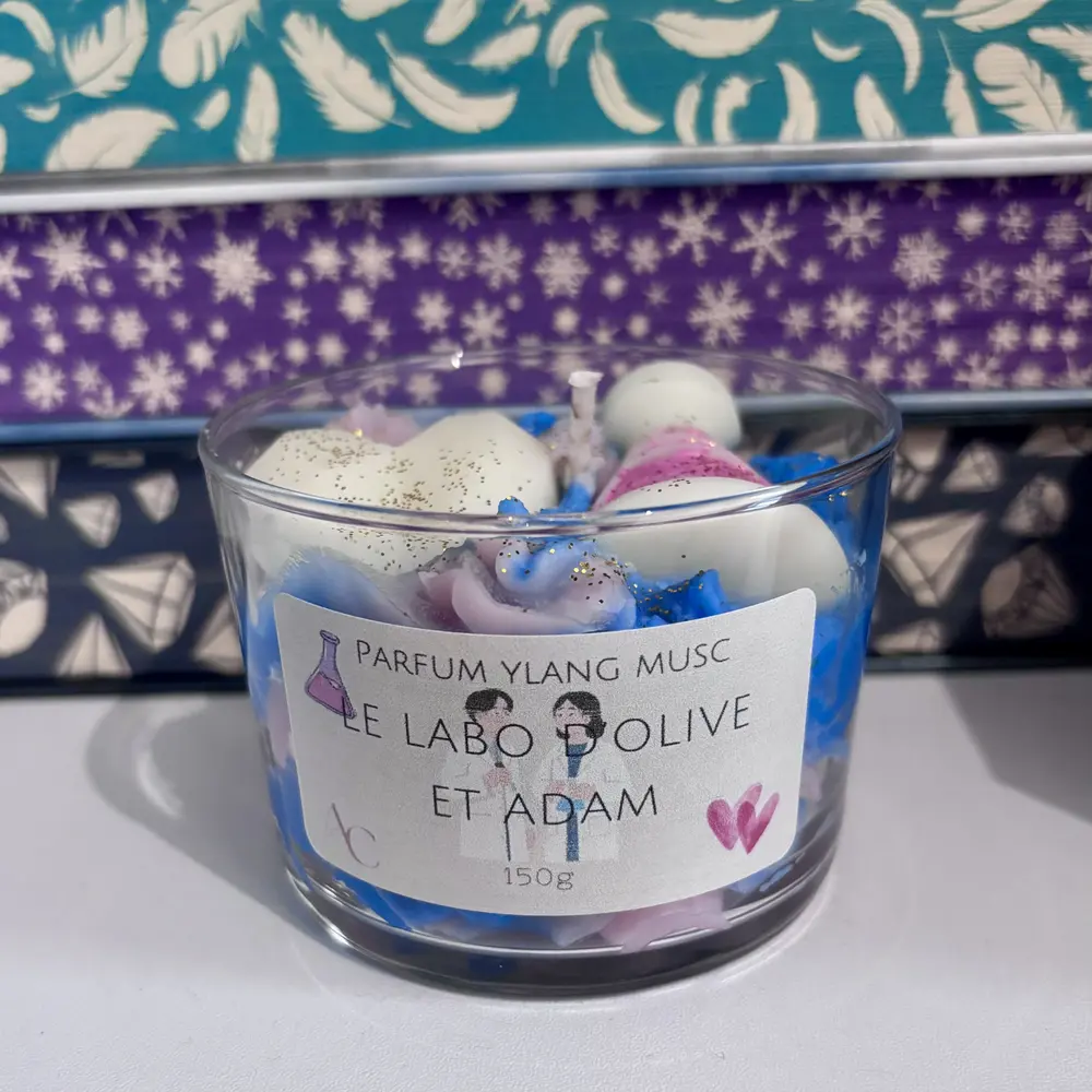 L'Atelier de Cha bougie livresque the love hypothesis